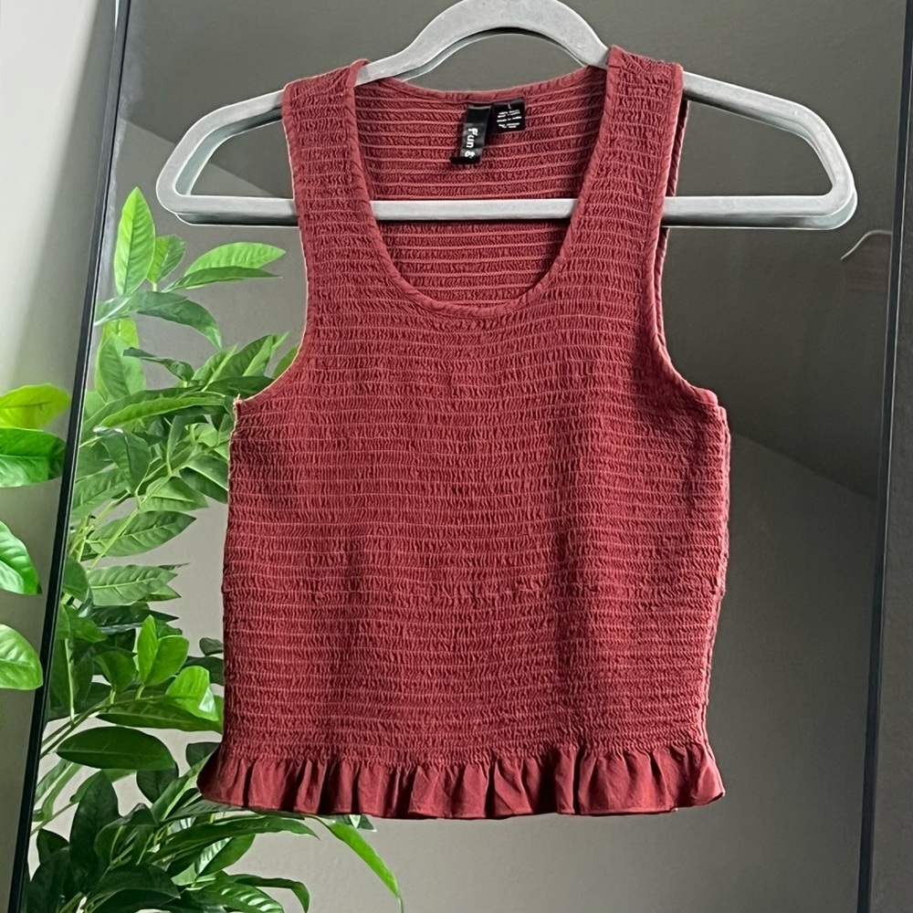 Women's Sleeveless Ruffle Hem Top - Red